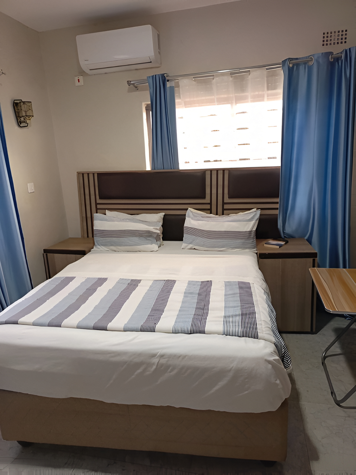 Standard room at Rosmon Guest Lodge
